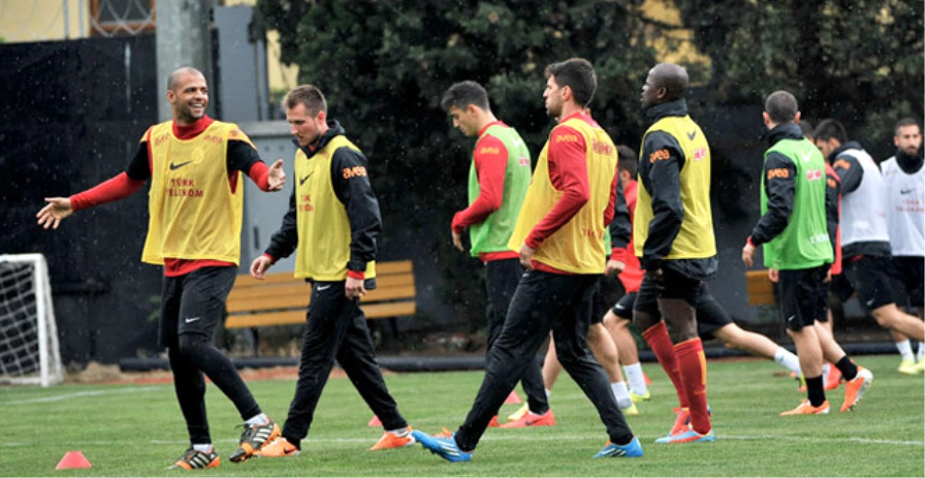 Galatasaray\'da Elazığspor Maçı Hazırlıkları