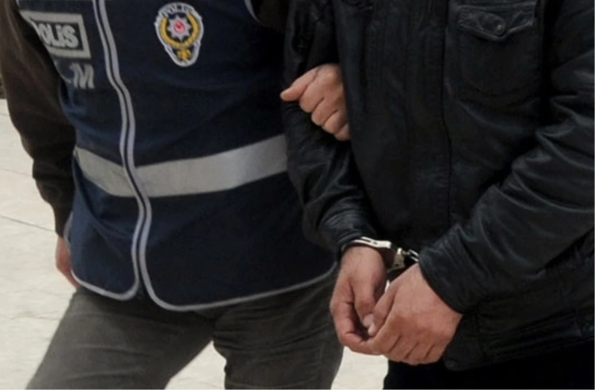 Antalya\'daki Kuyumcu Soygununda 2 Şüpheli Yakalandı