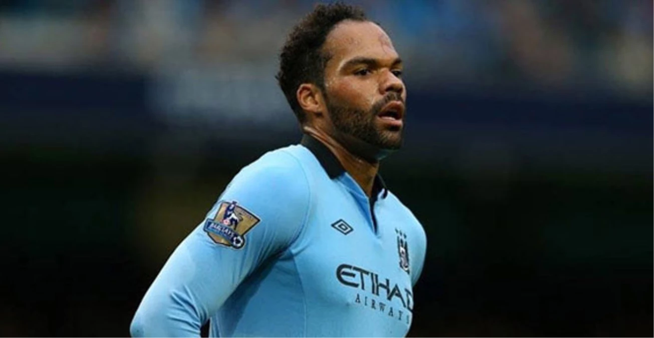 Lescott, İstanbul\'da Ev Bakıyor