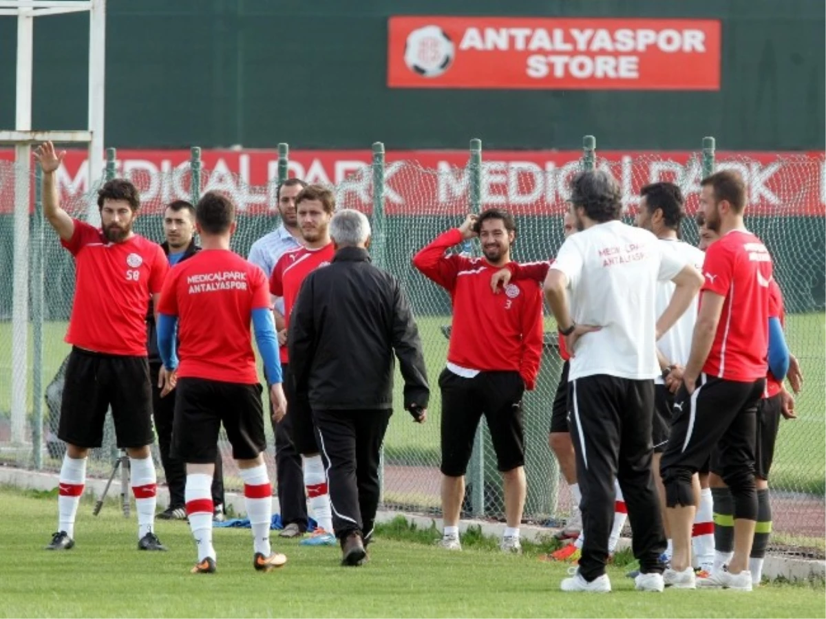 Medical Park Antalyaspor, Kasımpaşa Maçına Hazırlanıyor