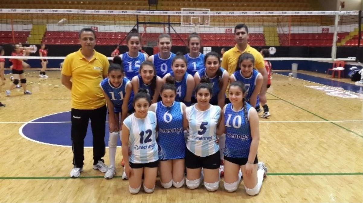 Merinos Spor Yıldız Kız Voleybol Takımı, Yarı Finale Yükseldi.