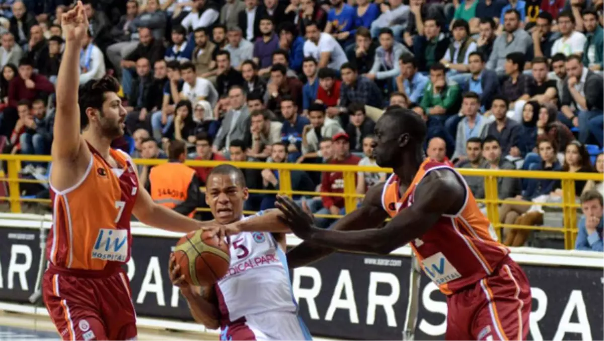 Trabzonspor Medical Park-Galatasaray Liv Hospital: 69 - 75