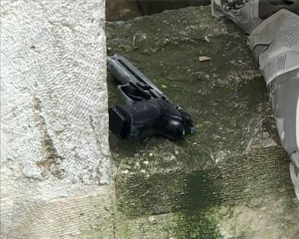 Batman\'da Okul Bahçesinde Silah Bulundu
