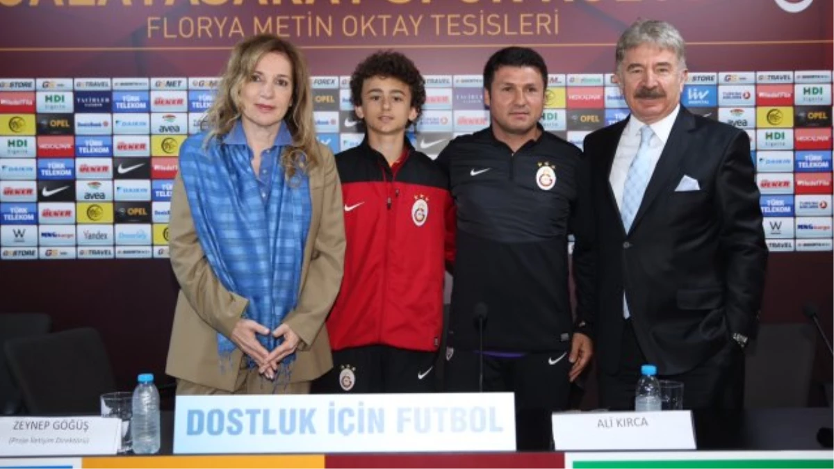 Galatasaray ve Bursaspor Maçını Dostluk Kazandı