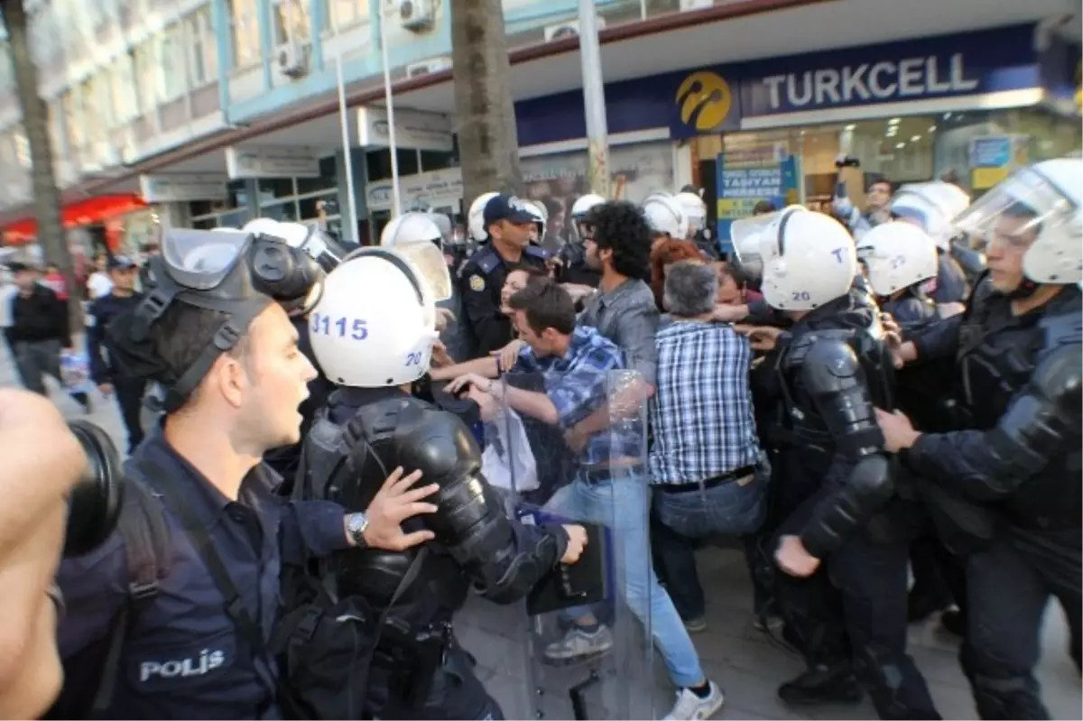 Denizli\'de Berkin Elvan Eylemine Müdahale: 10 Gözaltı