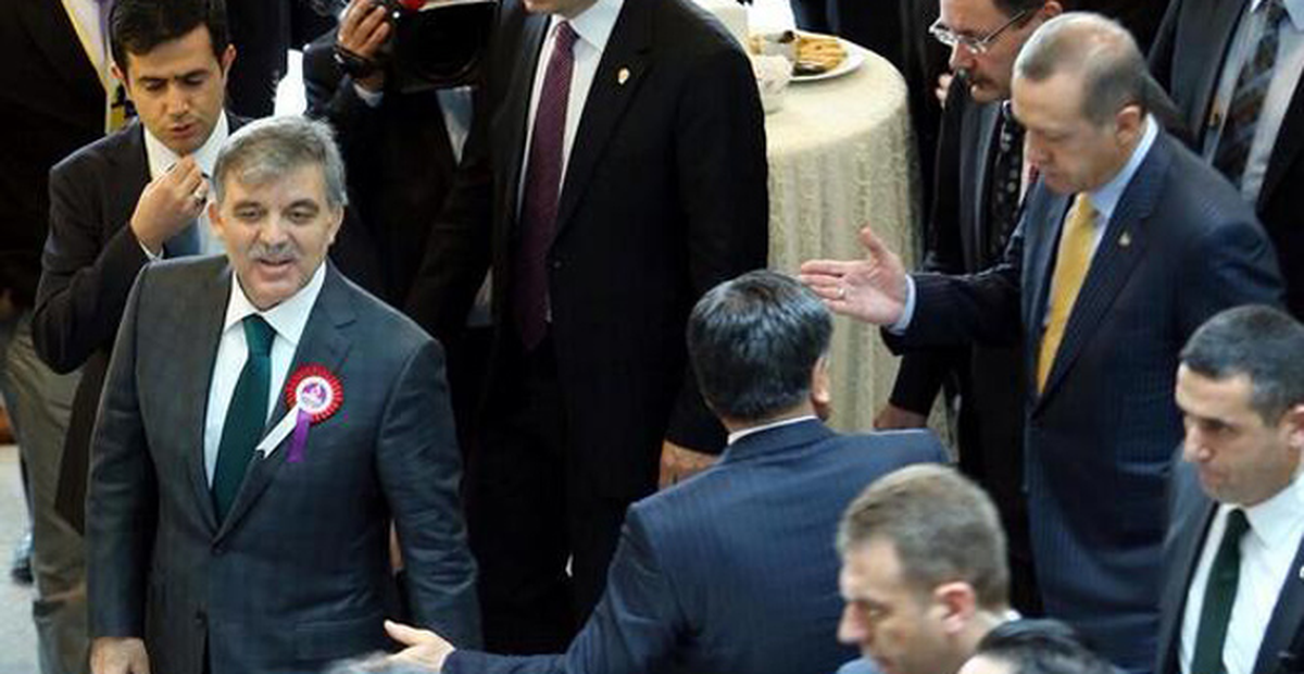 Erdoğan'ın Kılıç'a Yaptığı El Hareketi Dikkat Çekti