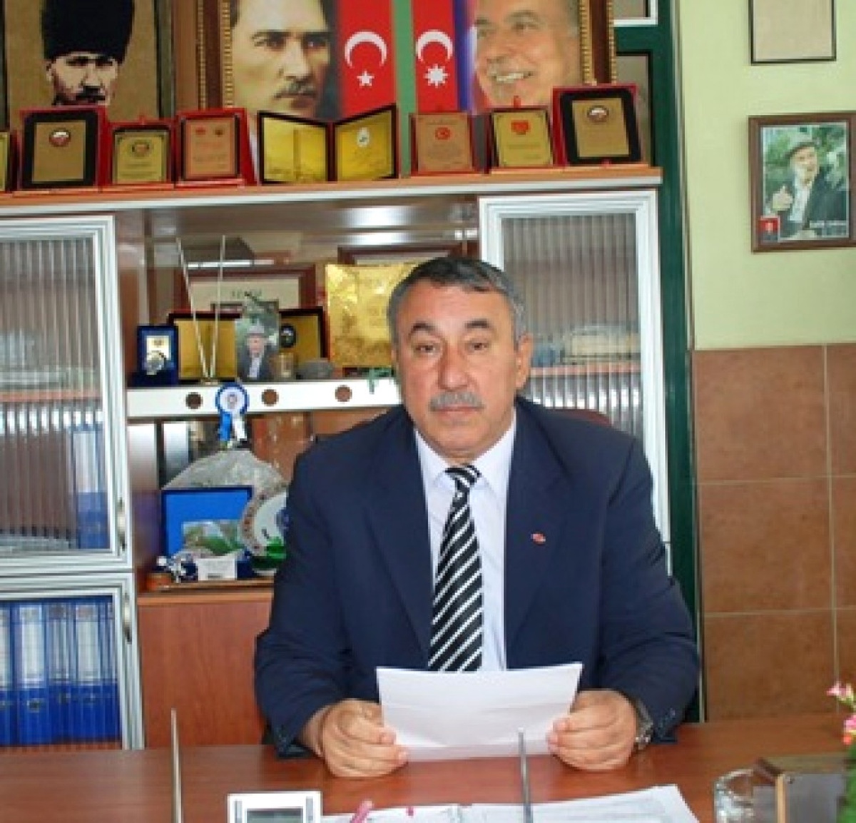 Ünsal: Erivan\'da Türk Bayrağının Yakılmasına Tepkiliyiz
