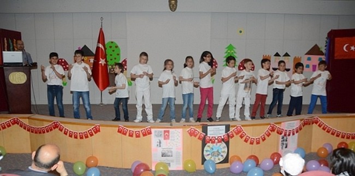 Esogü Hastanesi\'nde Tedavi Gören Miniklere 23 Nisan Kutlaması