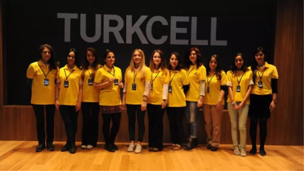 Turkcell\'in Kardelenler\'i Teknolojiyle "Geleceği Yazıyor"