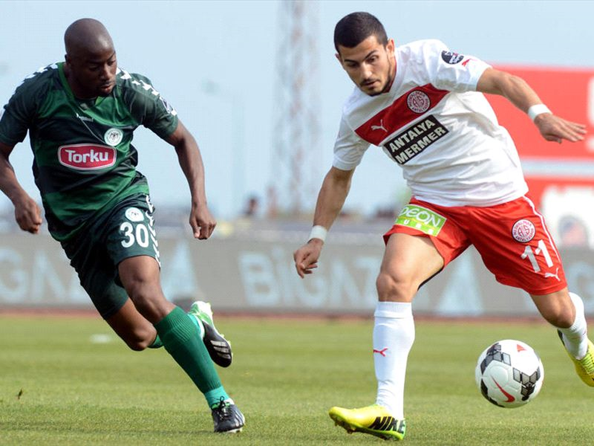 Antalyaspor, Emrah\'ın Transferini Yalanladı!