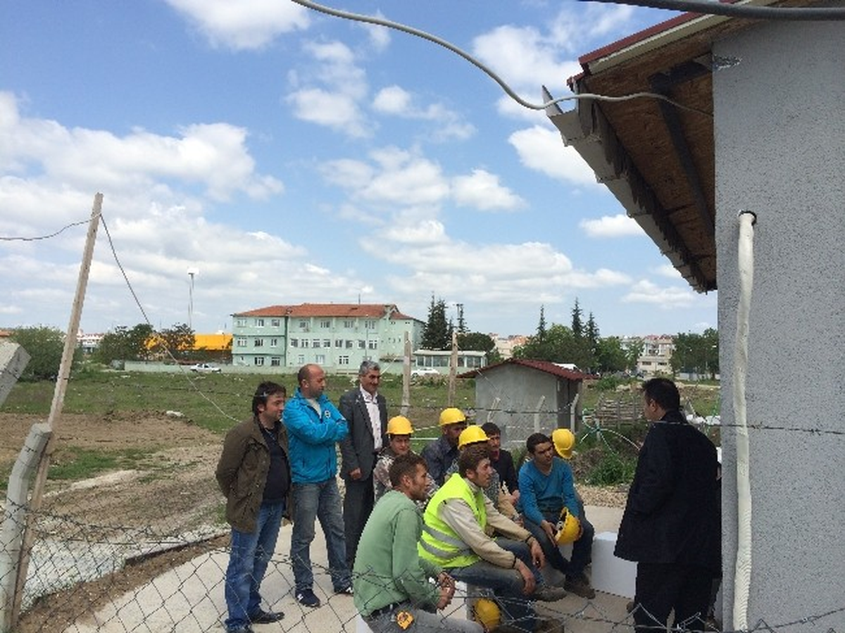 Edirne\'de Şantiye Çalışanlarına İş Güvenliği Eğitimi Verildi