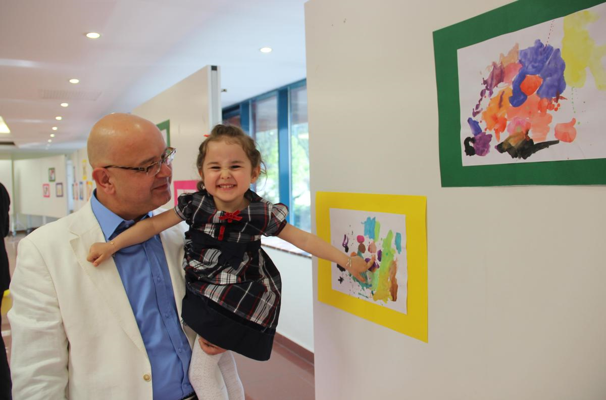 Denizli\'de İlk Resim Sergisini 3 Yaşında Açtı