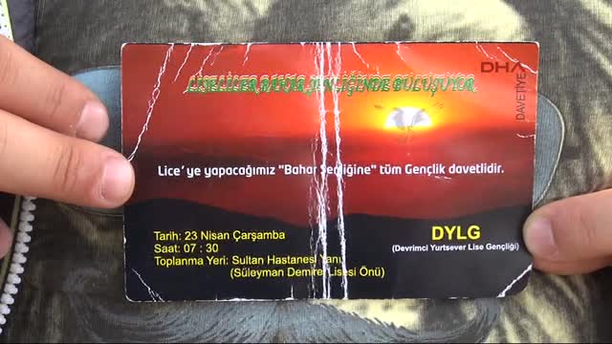 Oğulları PKK Tarafından Alıkoyulan Aileden Oturma Eylemi