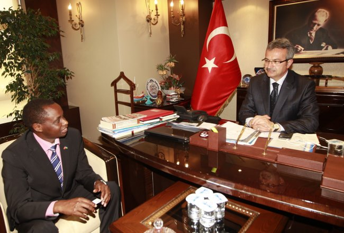 Ruanda Büyükelçisi\'nden Köşker\'e Ziyaret