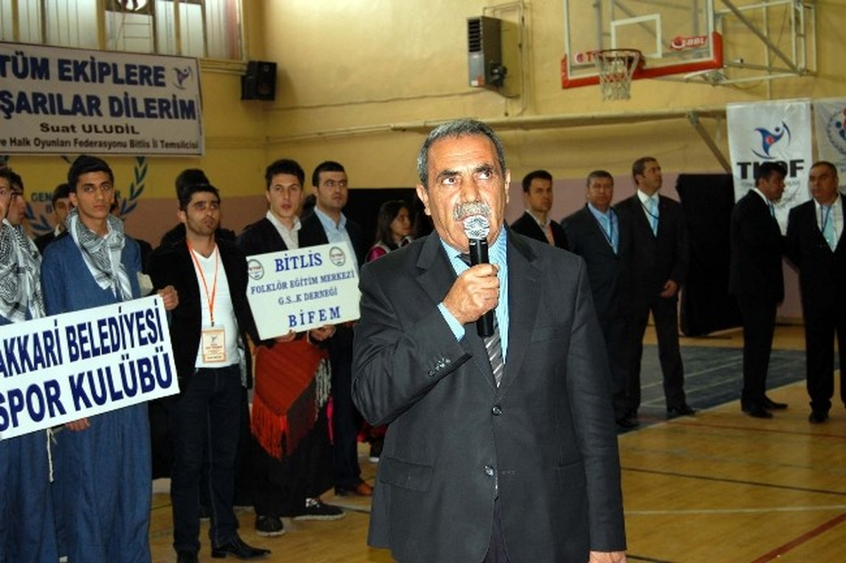 Türkiye Halk Oyunları Grup Yarışmaları Bitlis\'te Başladı