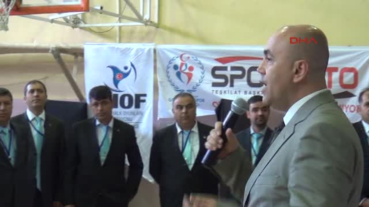 Türkiye Halk Oyunları Grup Yarışmaları Bitlis\'te Başladı