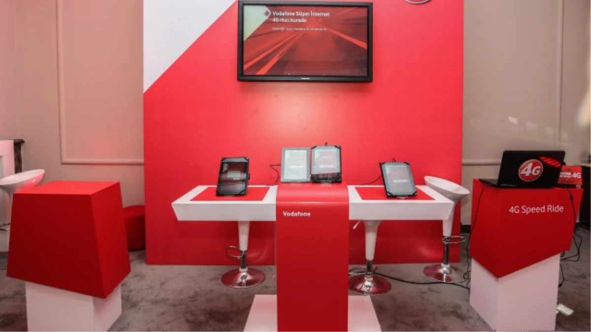 Vodafone Türkiye Geleceğin Teknolojisi 4g\'yi Deneyimletiyor