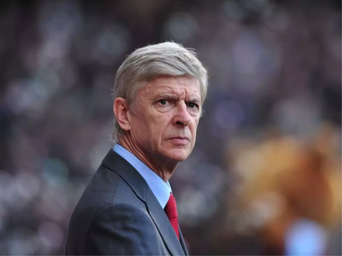 Wenger, Arsenal\'de Kalıyor