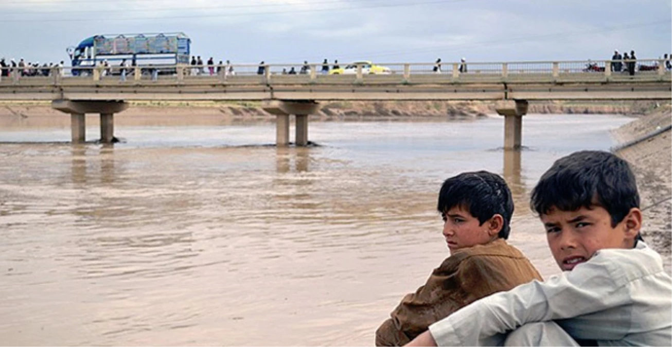 Afganistan\'daki Sel Felaketinde Ölü Sayısı 127 Oldu