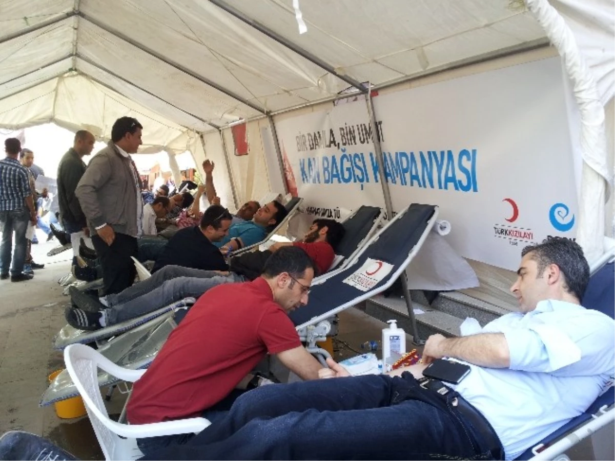 Bingöl\'de Kan Bağışına Yoğun İlgi