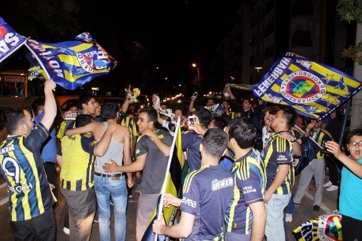 Gaziantep, Şanlıurfa, Kahramanmaraş, Adıyaman ve Kilis\'te Şampiyonluk Sevinci