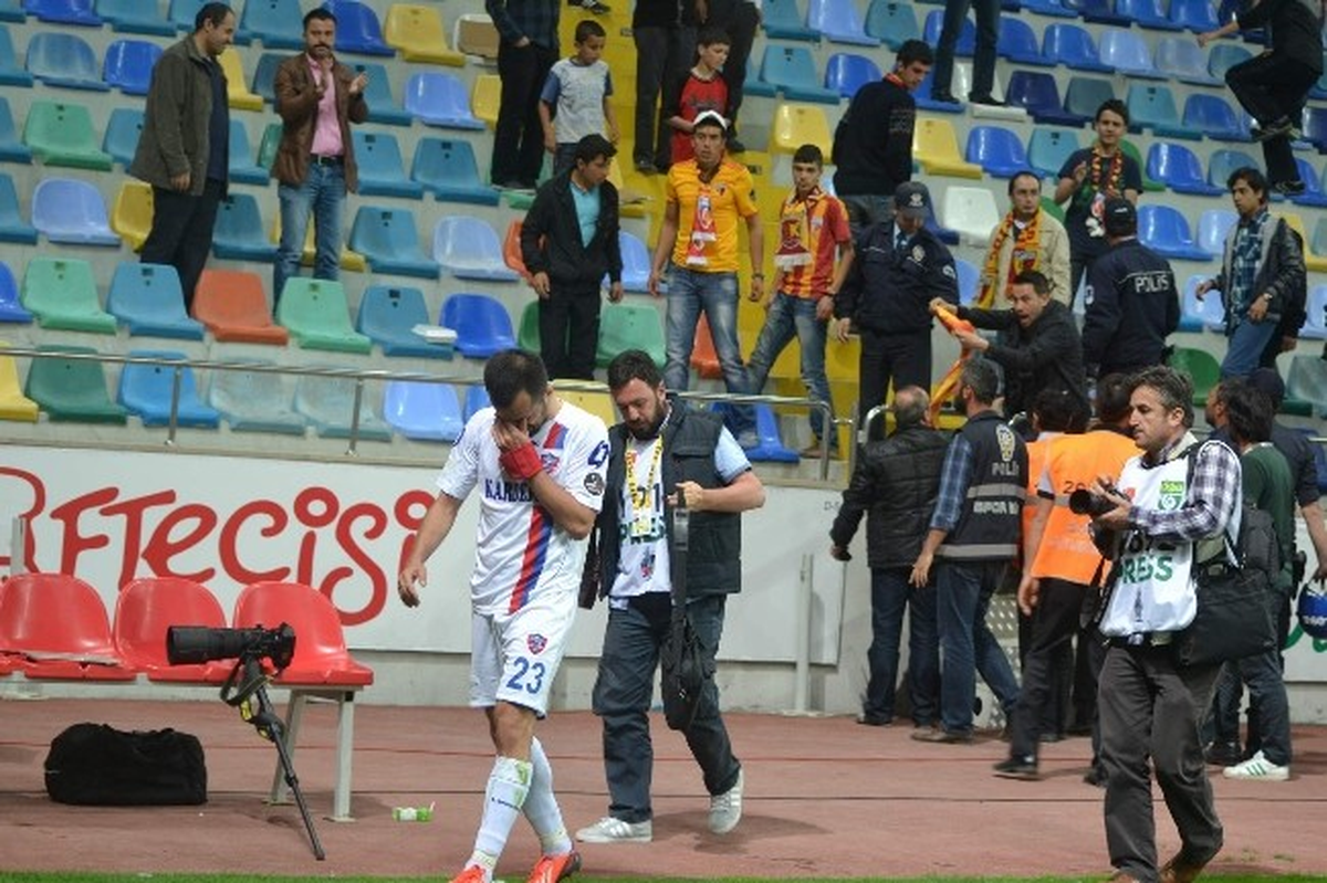 Golü Attı Gözyaşlarına Boğuldu
