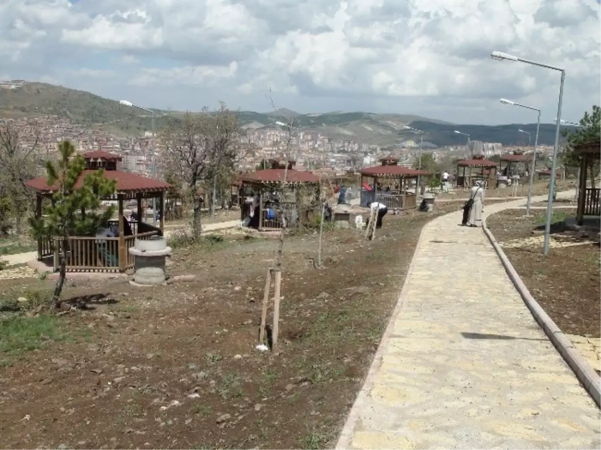 Güzel Havaları Fırsat Bilen Yozgatlılar Piknik Alanlarına Koştu