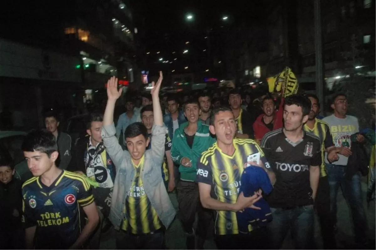 Hakkari\'de Fenerbahçe Coşkusu