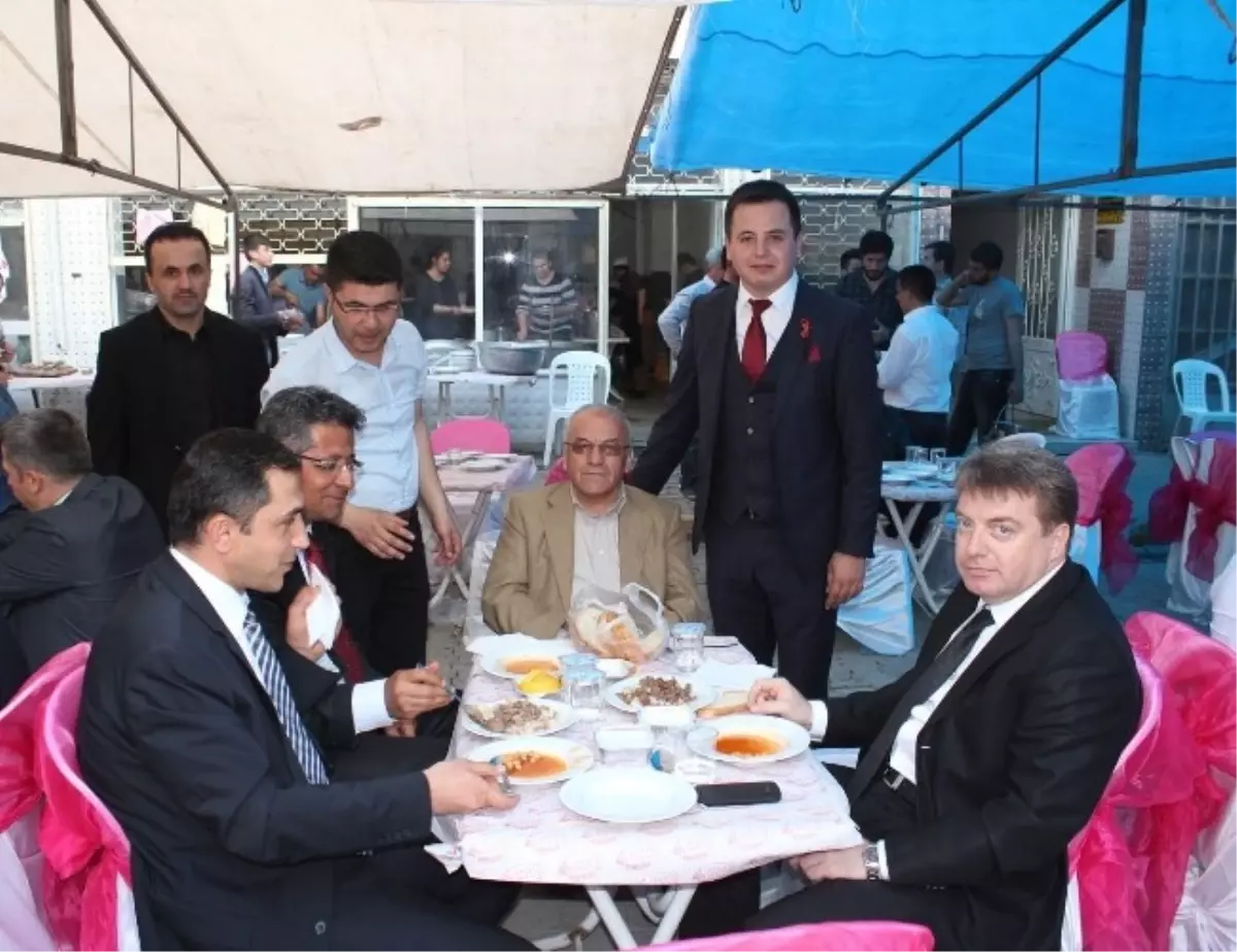 Kaymakam Karahan ve Başkan Gökce, Sancaktar'a Mutluluklar Diledi