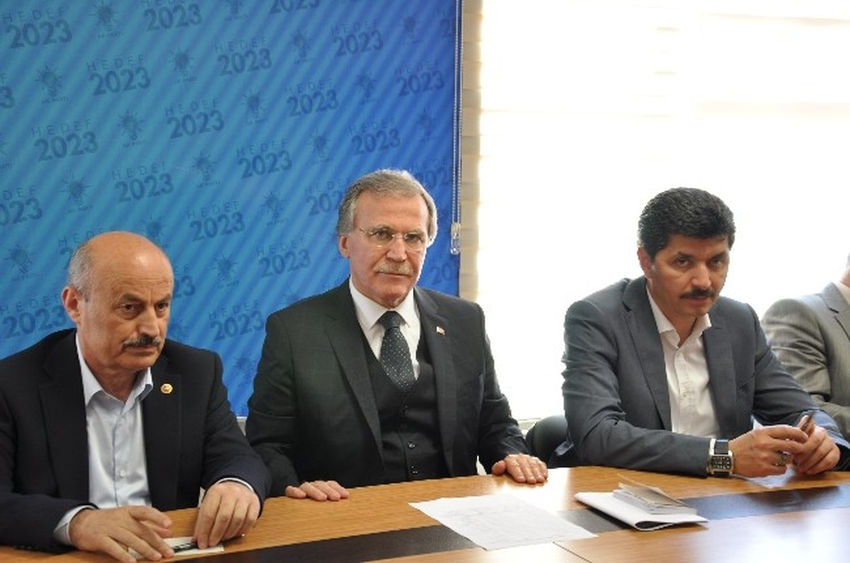 Şahin, Belediye ve İl Genel Meclisi Üyeleri ile Buluştu