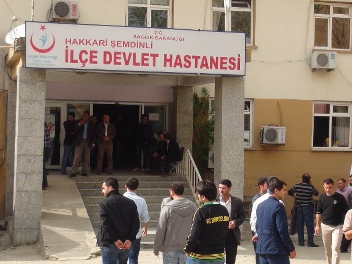 Şemdinli\'de 2 Köy Arasında Kavga: 1 Ölü