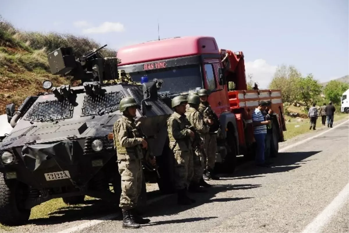 Yol Kapama Eyleminde Gerginlik Devam Ediyor