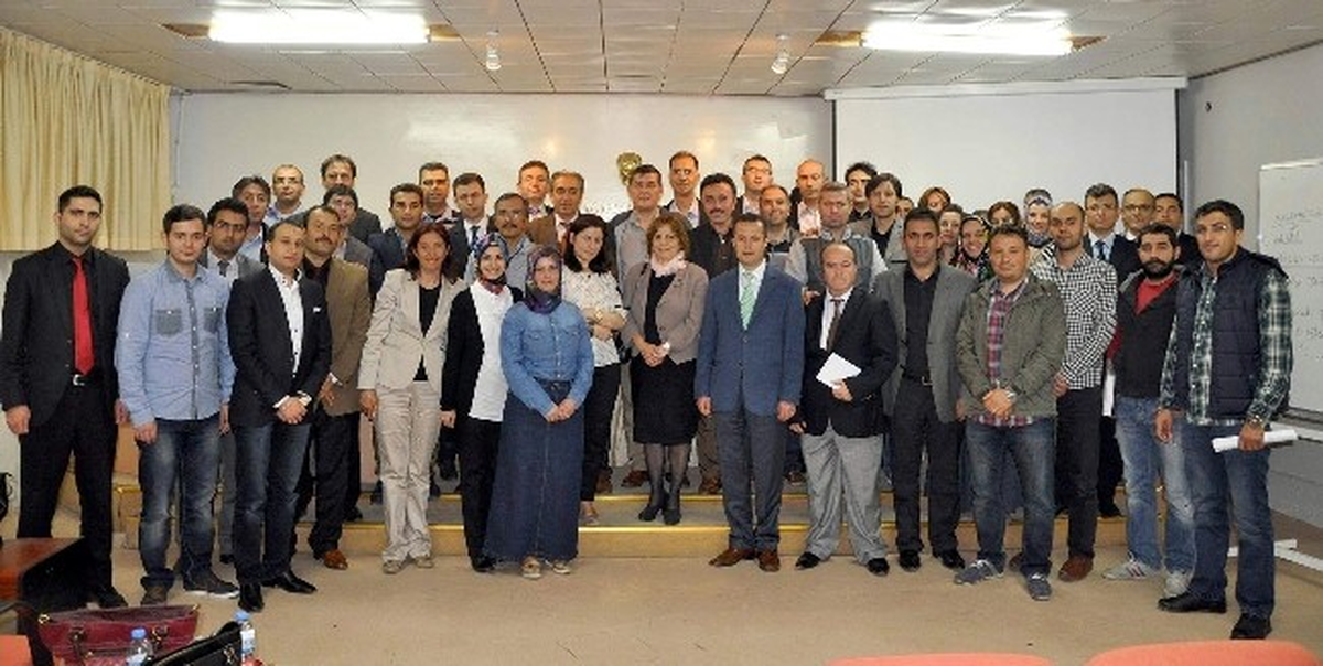AK Parti Milletvekili Memecan Yüksek Lisans Dersine Katıldı