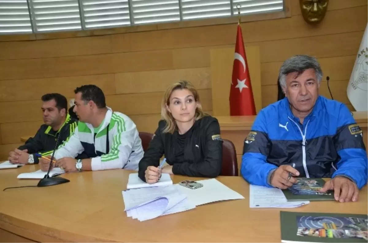 Akhisar\'ın En Yetenekli Öğrencileri Seçiliyor