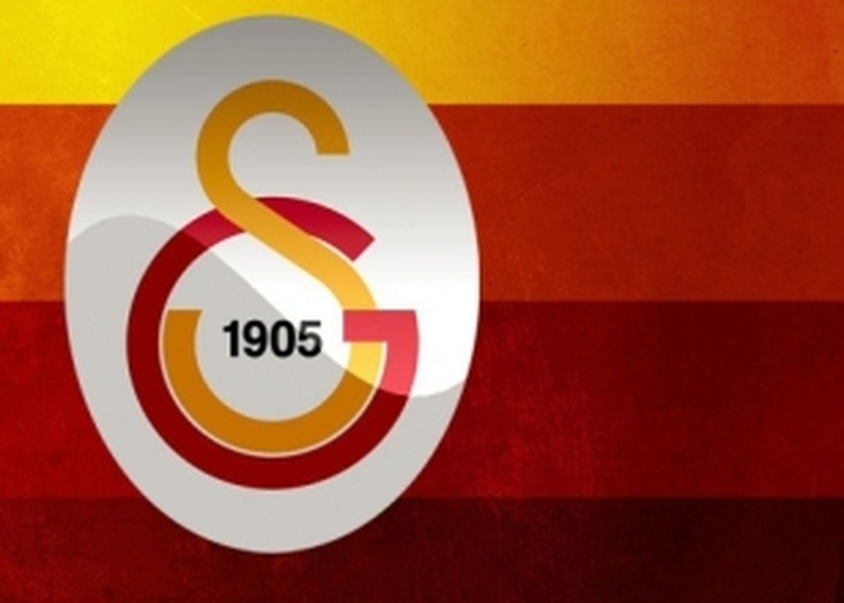 Galatasaray\'dan, Fenerbahçe\'ye Kutlama