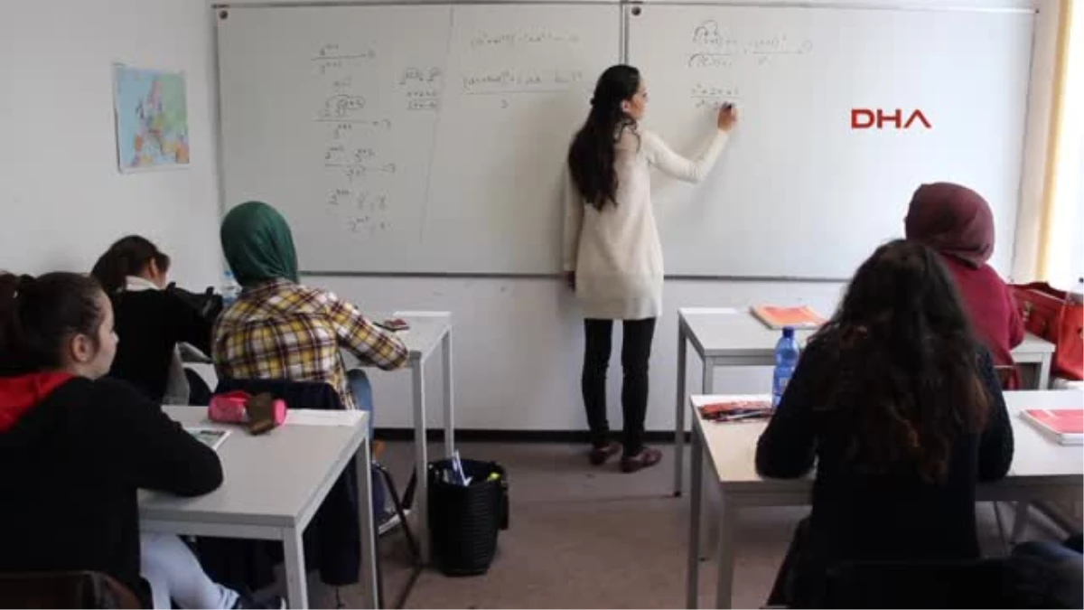 Avrupa\'da Yaşayan Gençlerin Tercihi Türkiye\'deki Üniversiteler