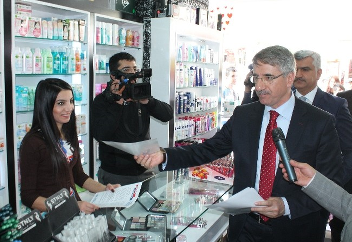 Belediye Başkanı El İlanı Dağıtarak Destek İstedi