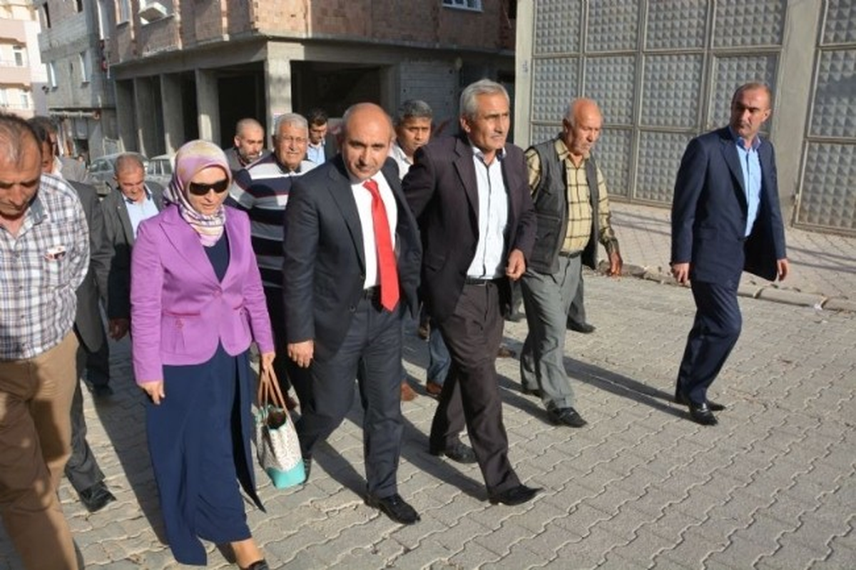 Belediye Başkanı Kara, Mahalle Ziyaretlerine Devam Ediyor