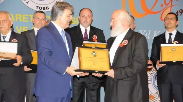 cumhurbaskani abdullah gul den beyza pilic e plaket son dakika