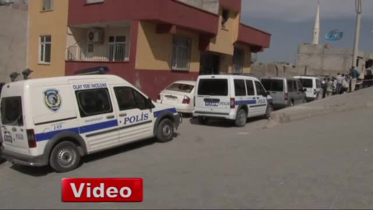Evin Önünde Bomba Patladı: 2 Çocuk Yaralı
