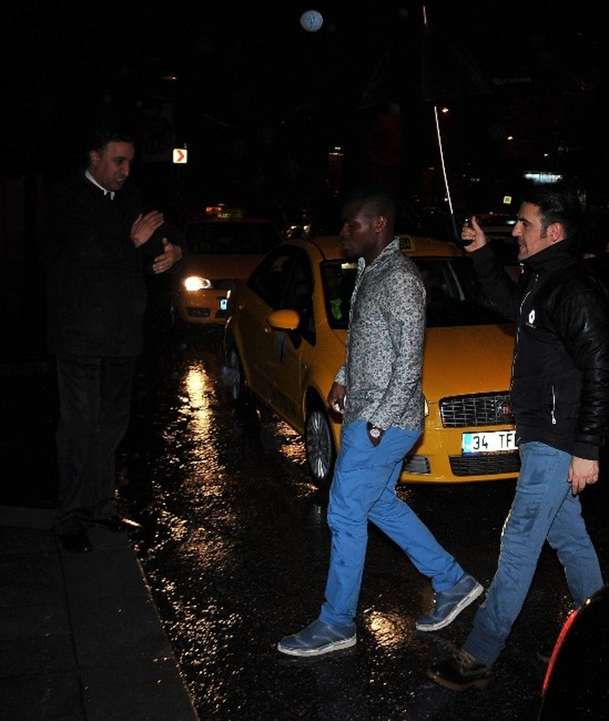 Fenerbahçeli Futbolcular Şampiyonluğu Reina\'da Kutladı