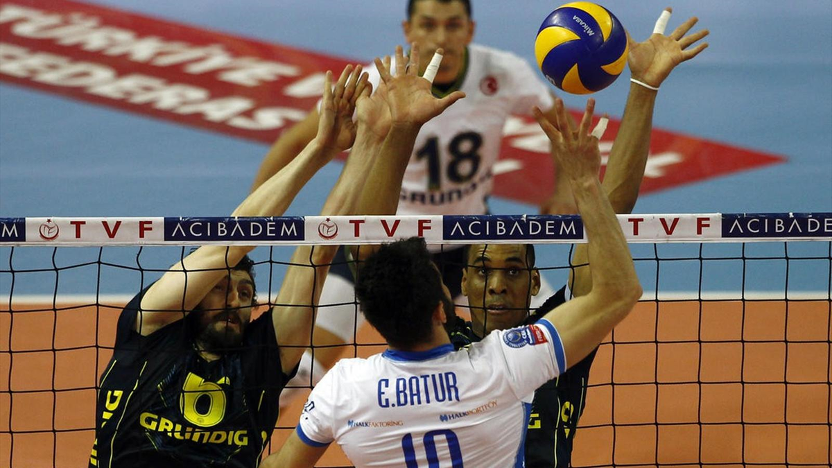 Halkbank Sezonu Kupayla Bitirmek İstiyor