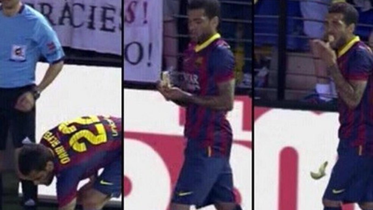 Alves\'e Muz Atan Irkçı Taraftara Ömür Boyu Men Cezası