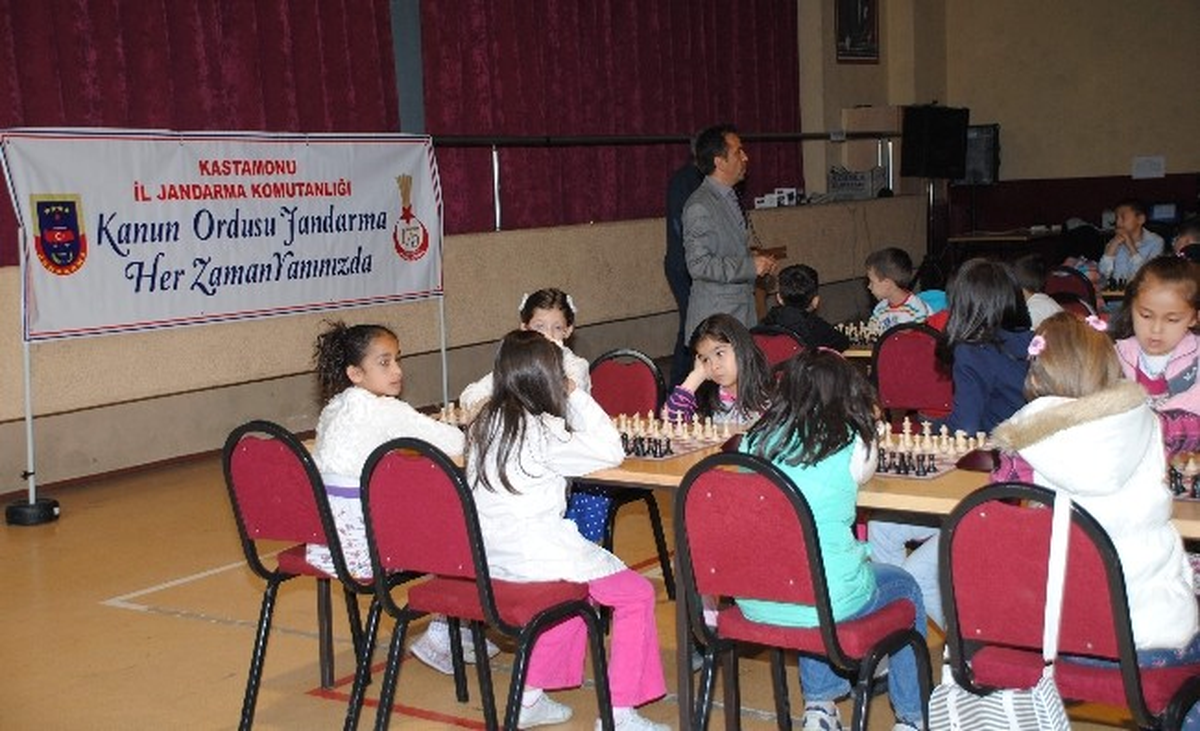 Jandarma\'nın 175. Yılı İçin Satranç Turnuvası Yapıldı