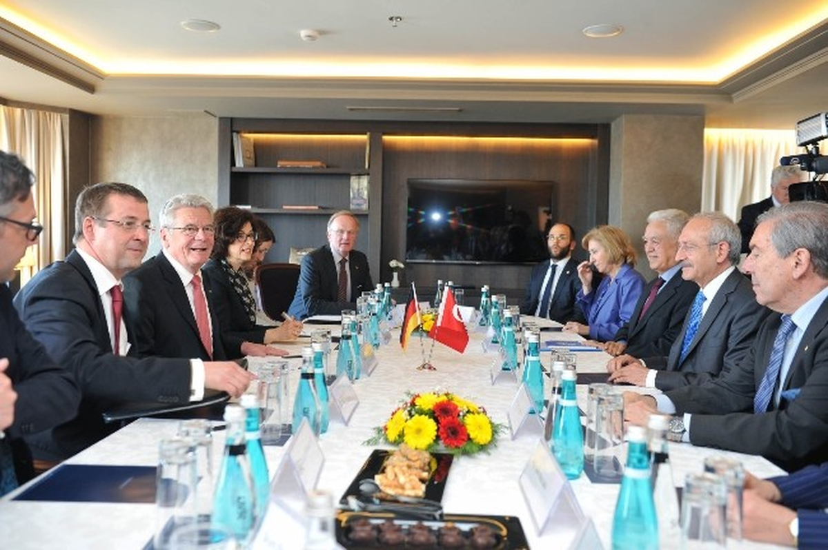 Kılıçdaroğlu, Almanya Cumhurbaşkanı Gauck ile Görüştü