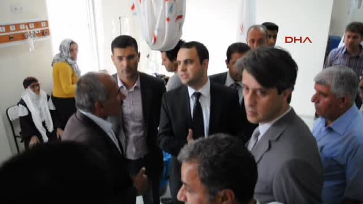 Kızıltepe\'de Tır Minibüse Çarptı 30 Yaralı