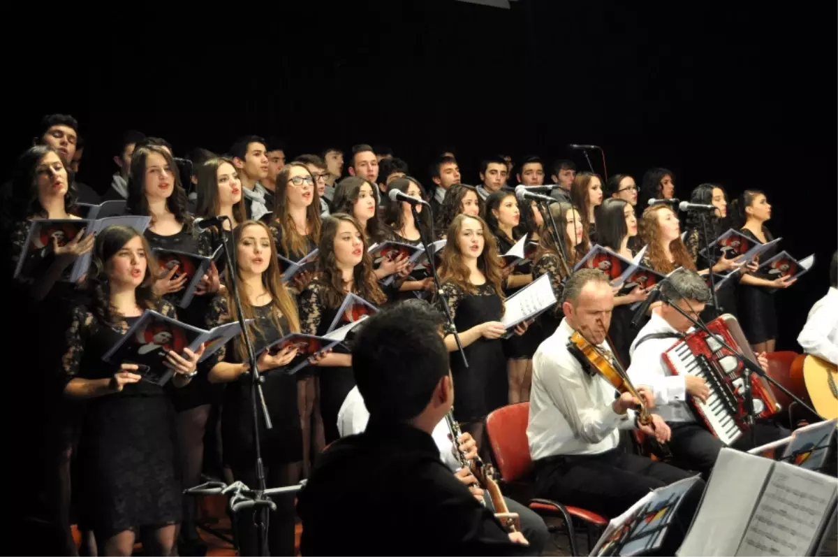 Lüleburgaz Tek Güzel Sanatlar Lisesi Korosu, Konser Verdi