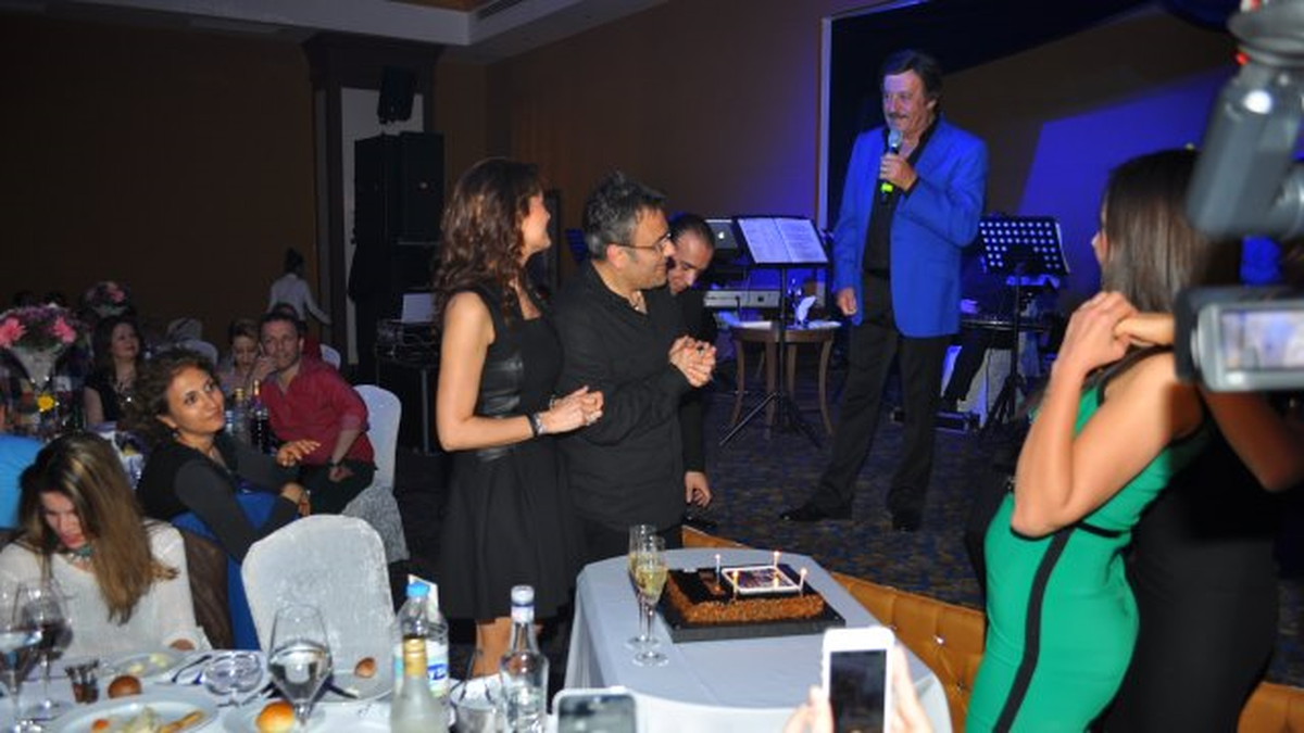 Mesut Yar Yeni Yaşını Grand Pasha Girne\'de Kutladı