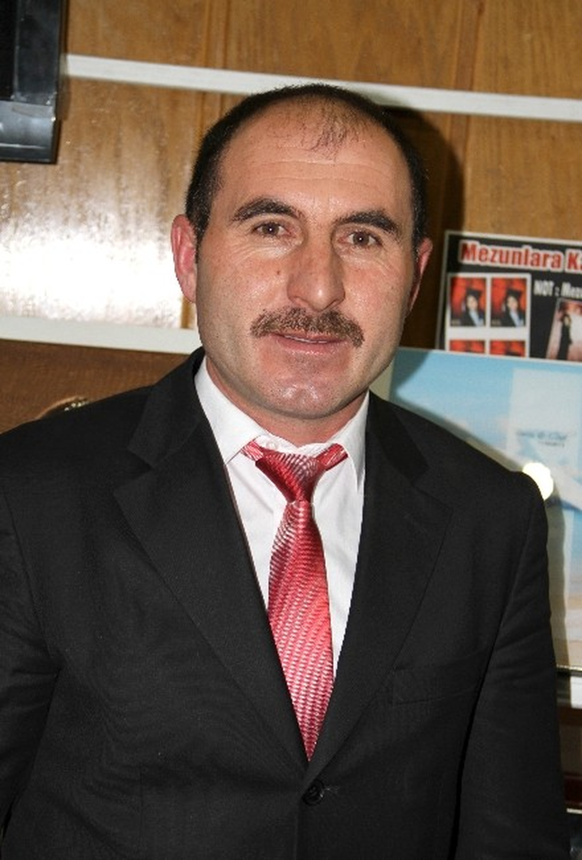 Muhtardan "Bir Yoksul\'da Sen Giydir" Kampanyası