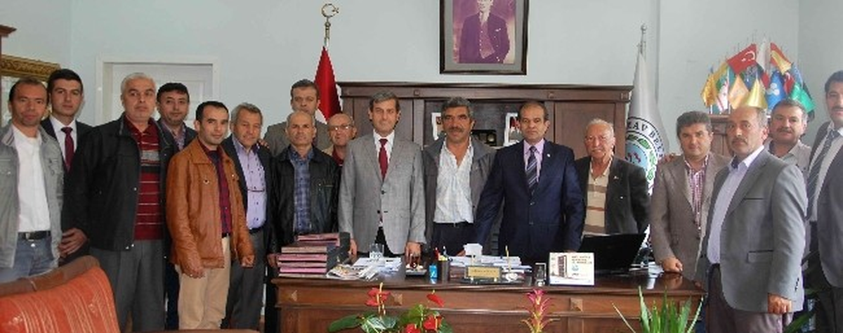 Muhtarlar Başkan Özkan\'ı Ziyaret Etti